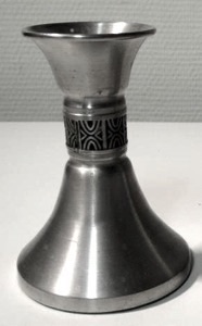 Candlestick
H